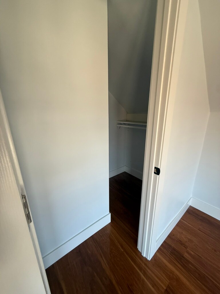 Building Photo - 1367 Burdette Ave