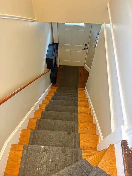 Building Photo - 87 Harvard St