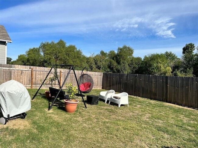 Building Photo - 2308 Nightview Dr