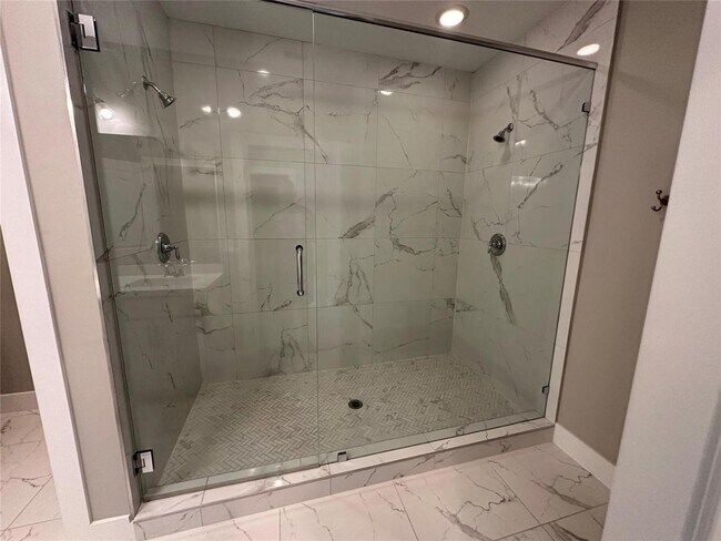 Building Photo - 4507 E Aqua Bella Ln