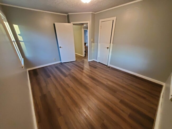 Building Photo - 385 2nd Ave