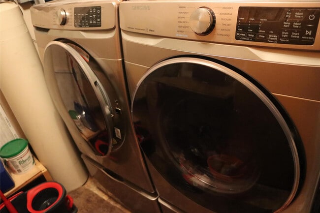 Building Photo - 7774 Orleans St