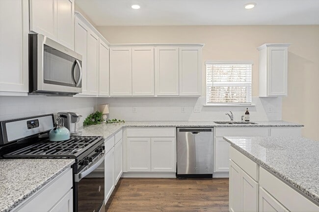 Building Photo - 4140 Bentwood Cove Dr