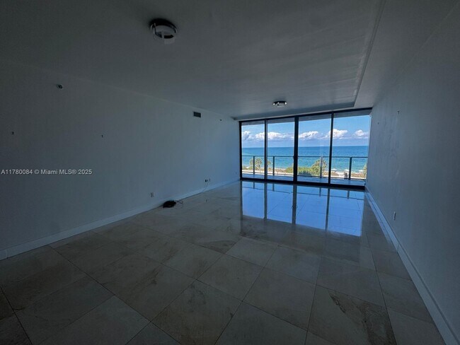 Building Photo - 350 Ocean Dr