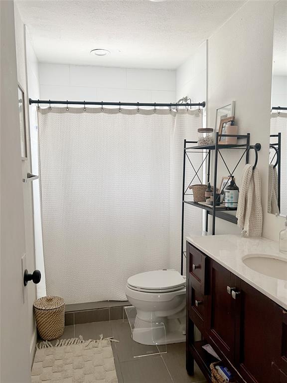 Building Photo - 204 Sheraton Ave