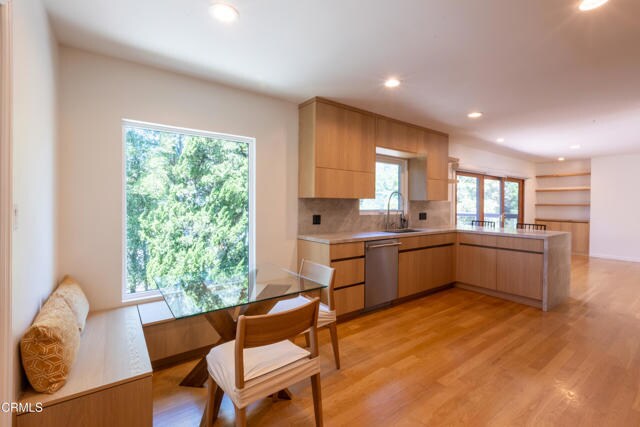Building Photo - 1483 Arroyo View Dr