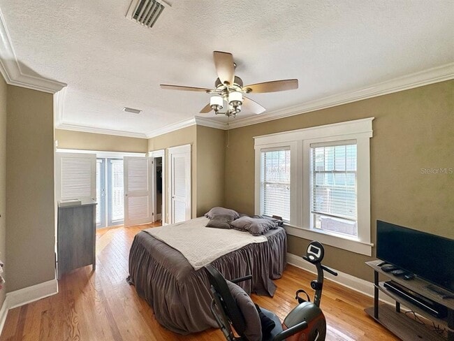 Building Photo - 302 W Haya St