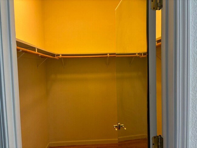 Building Photo - Rare single-story 4-bedroom Brentwood rental opportunity! Ideal California Orchard location!