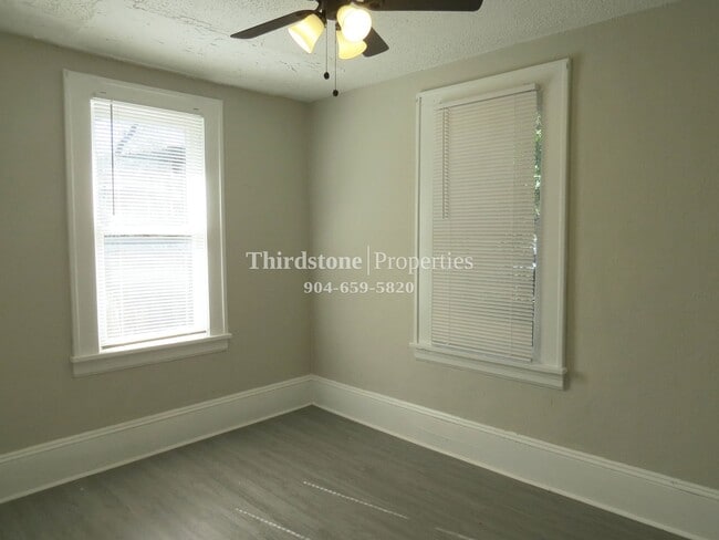 Building Photo - 1710 Thelma St