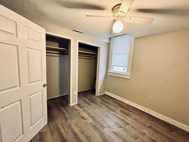 Building Photo - Updated 2 bedroom Portland house- Section ...