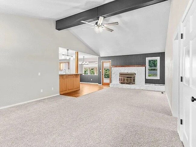 Building Photo - Your Dream Home Just Hit the Market – Don’t Miss Out!