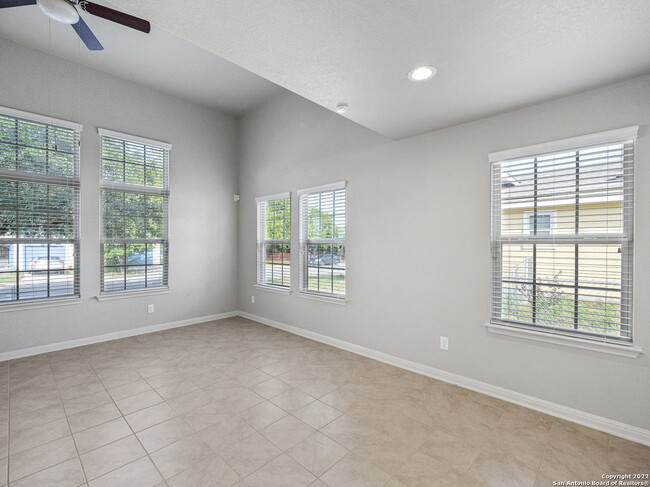 Building Photo - 130 Villa Grande