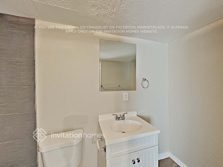 Building Photo - 4184 S Ouray Way