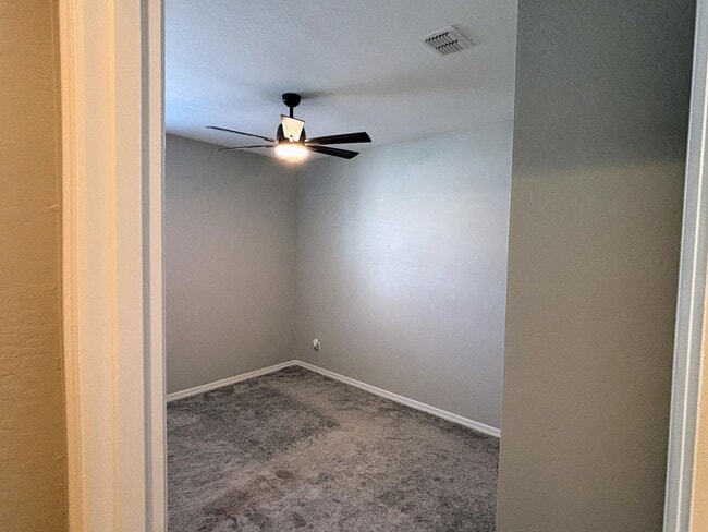 Building Photo - 35966 W Santa Monica Ave