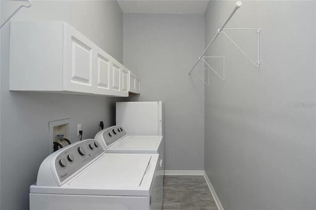 Building Photo - 3212 Tina Marie Dr