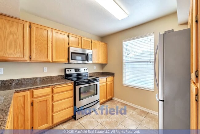 Building Photo - $1000 Off! Stoney Brook Condos Unit #2 - 2BD - 2BTH 1GAR