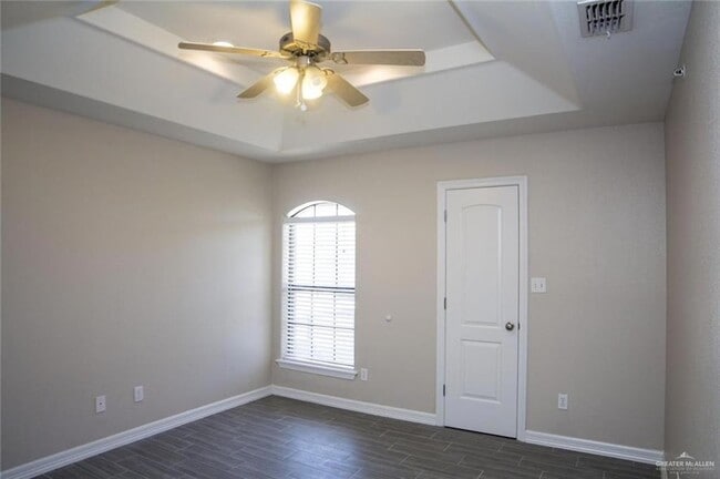 Building Photo - 213 S 49th St