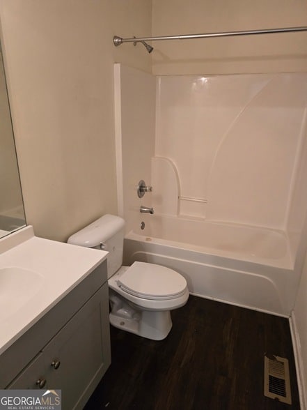 Building Photo - 65 Trelawney Ave