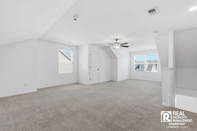 Building Photo - 3BR | 3.5BA | 3-Story Townhome | Bonus Loft | Fenced Yard