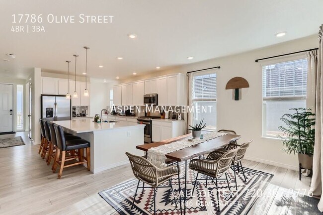 Building Photo - Bright and spacious 4BR, 3BA! Great location!