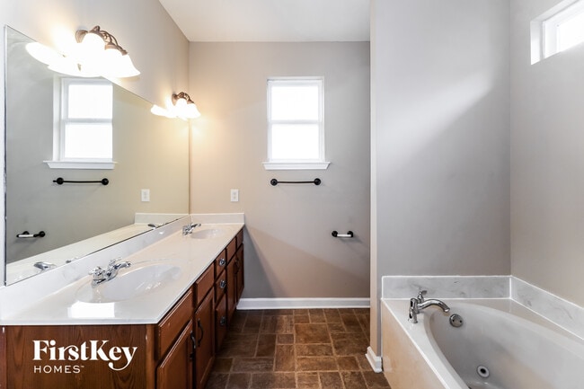 Building Photo - 9269 Windy Meadow Ln