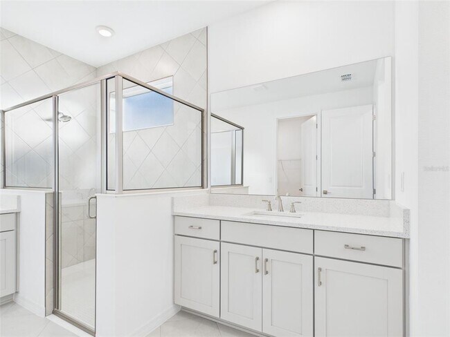 Building Photo - 7216 SW 58th Pl