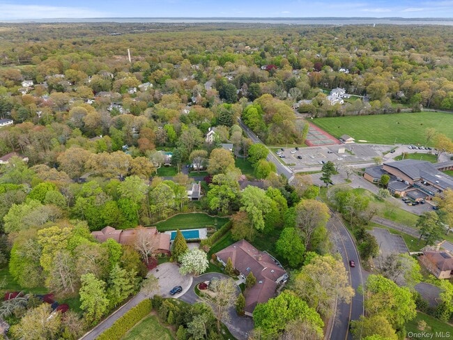 Building Photo - 4 Mohican Trail