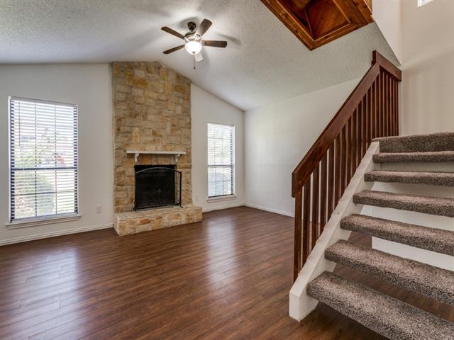 Building Photo - 1120 Sandalwood Ln