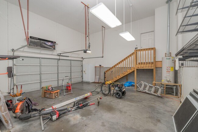 Building Photo - 3169 Glenview Dr