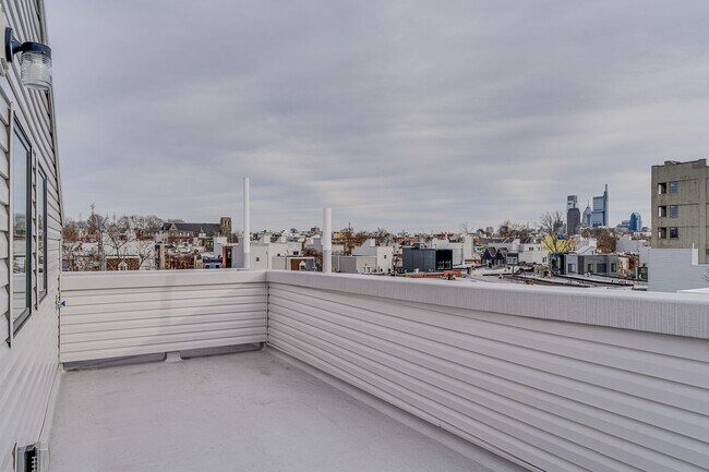 Building Photo - Brand New Luxury Home Brewerytown