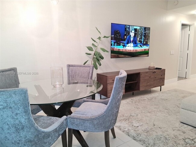 Building Photo - 2641 N Flamingo Rd