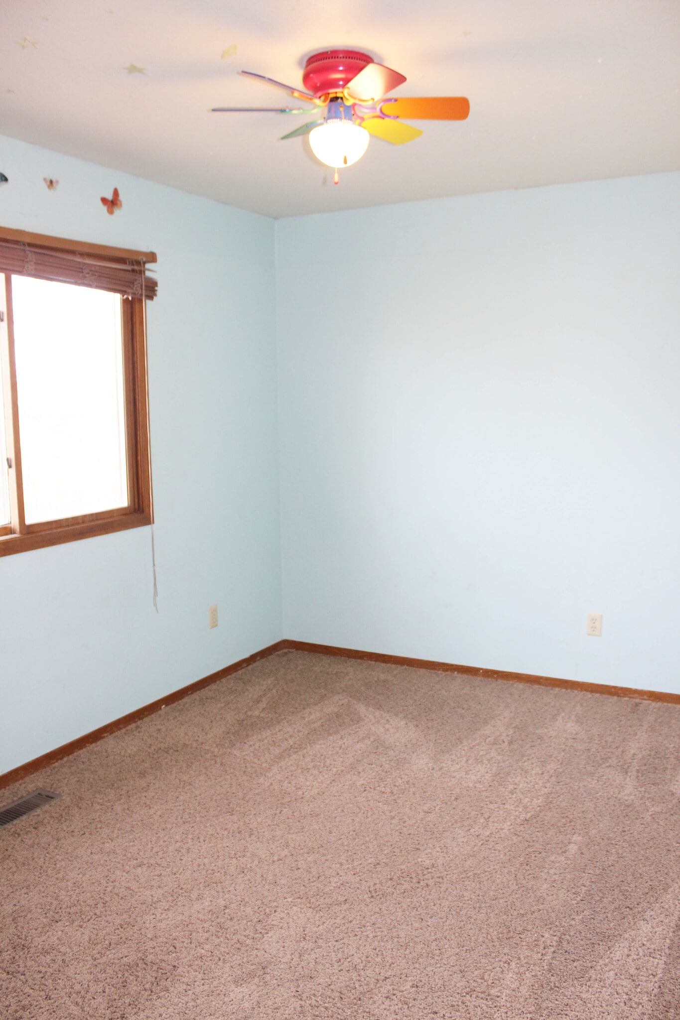 Upper Bedroom - 1025 Centennial Dr