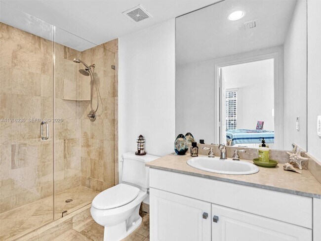 Building Photo - 3370 Hidden Bay Dr