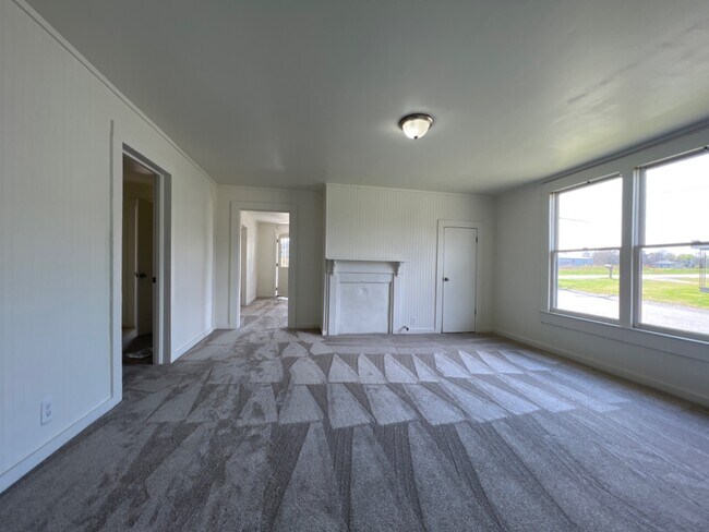 Building Photo - 401 Highland Ave