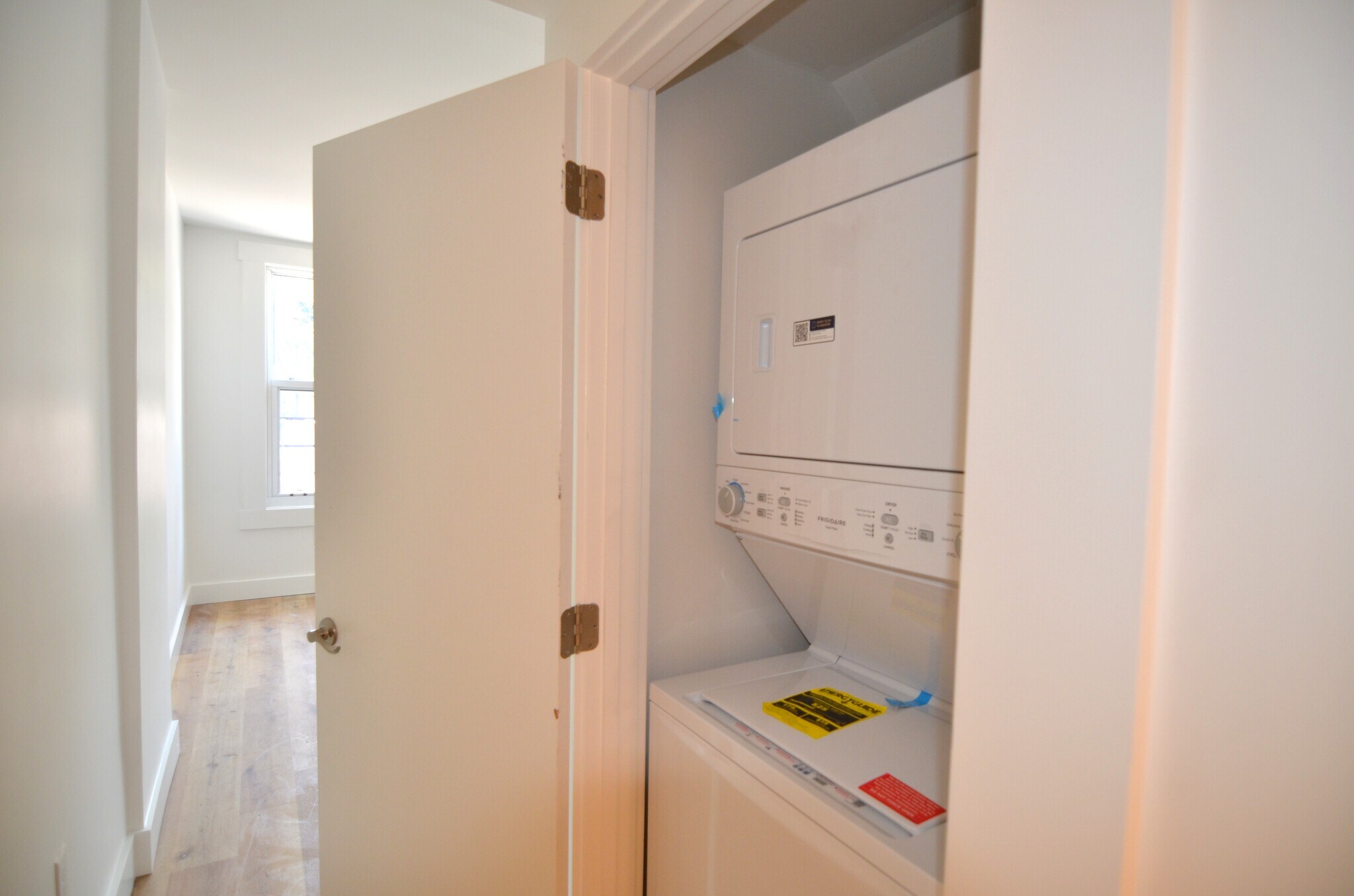 Building Photo - 1607 Race St