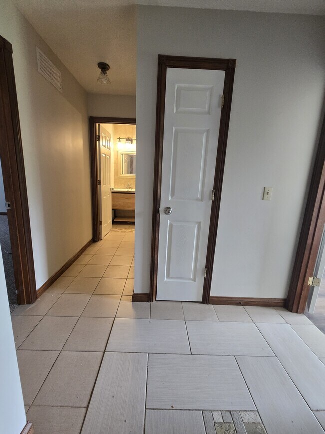 Building Photo - 6432 Jamison Way