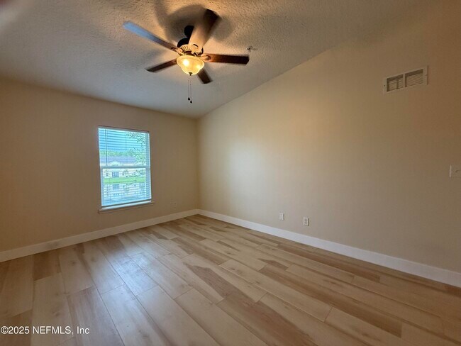 Building Photo - 2564 Golden Lake Loop