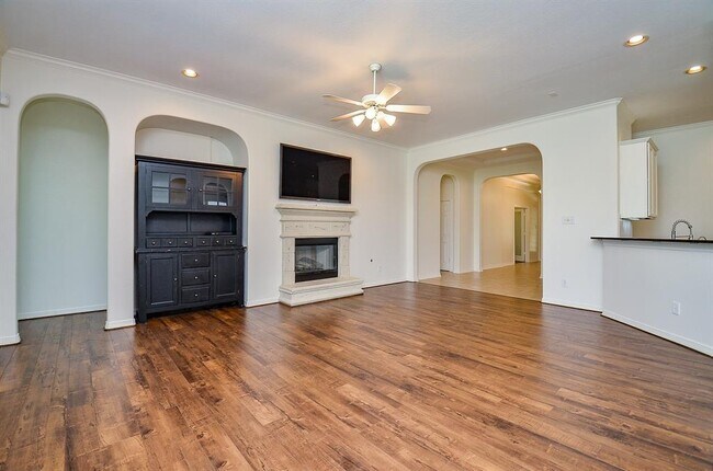 Building Photo - 7706 Bayou Green Ln