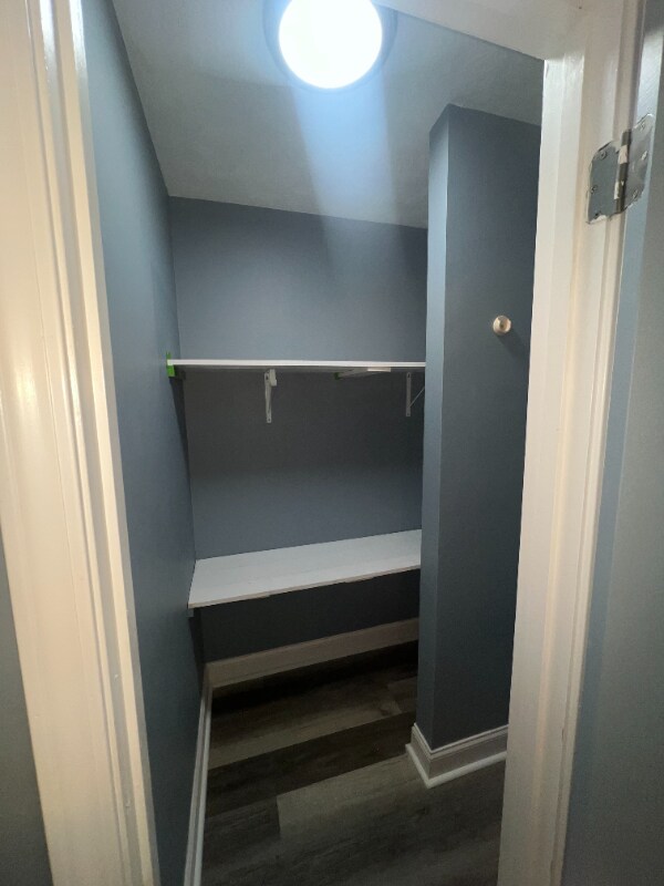 Building Photo - 7560 Taylor Rd