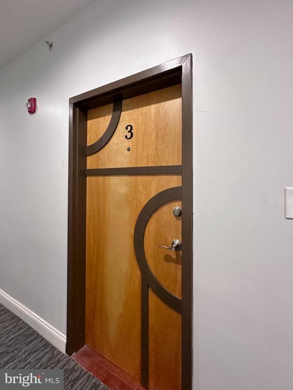 Building Photo - 118 S 12th St