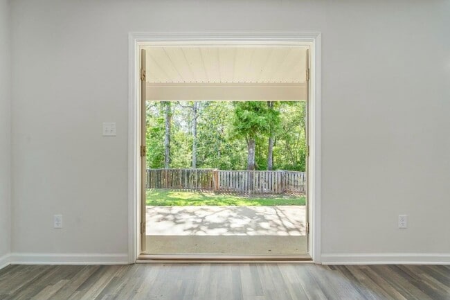 Building Photo - 610 Riverwalk Cir
