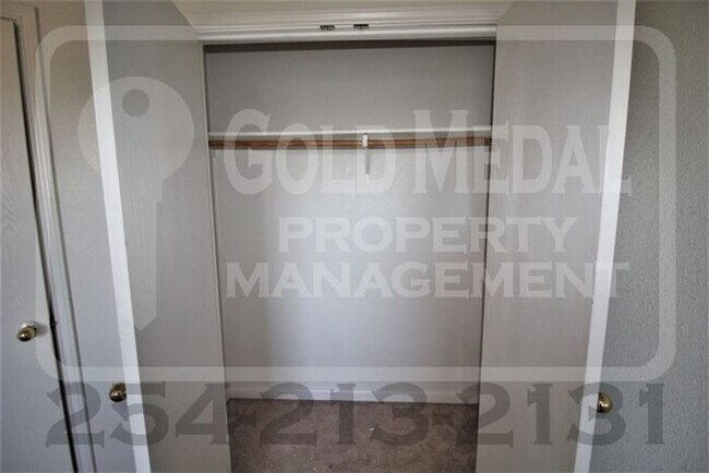 Building Photo - 1103 Lansberry Ct