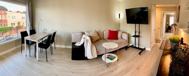 Building Photo - 1585 10th Ave