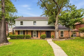 Building Photo - 718 Oder Ln
