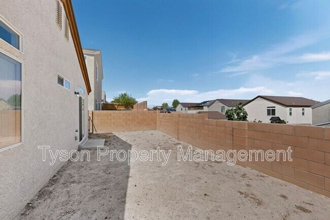 Building Photo - 2824 Merlot Dr SW