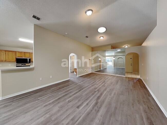 Building Photo - 16027 Dorchester Blvd