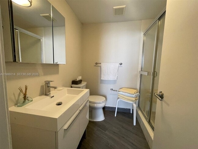 Building Photo - 20281 E Country Club Dr