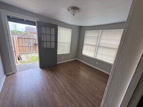 Building Photo - 6602 Avenue R