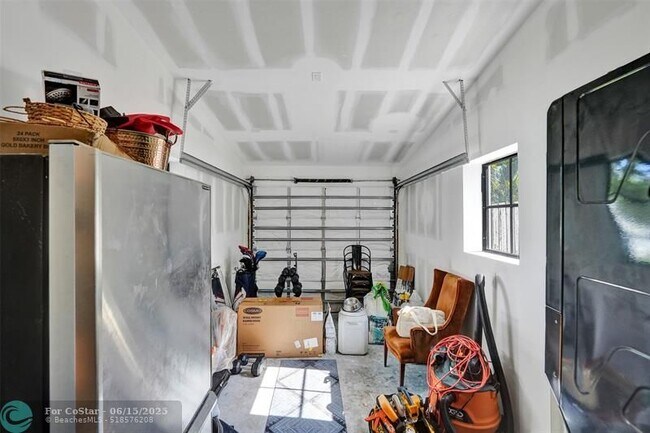 Building Photo - 807 SW 18th St