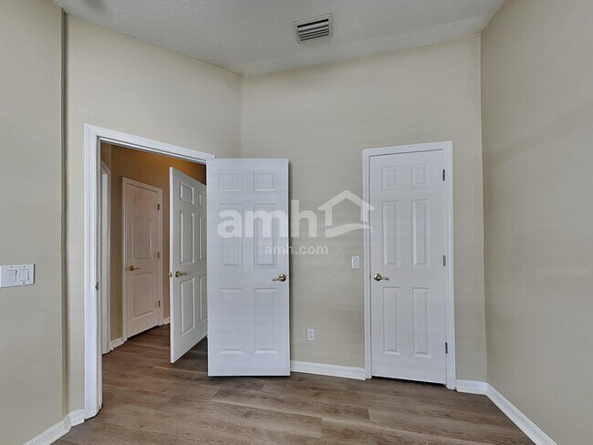 Building Photo - 8622 Tidal Bay Ln